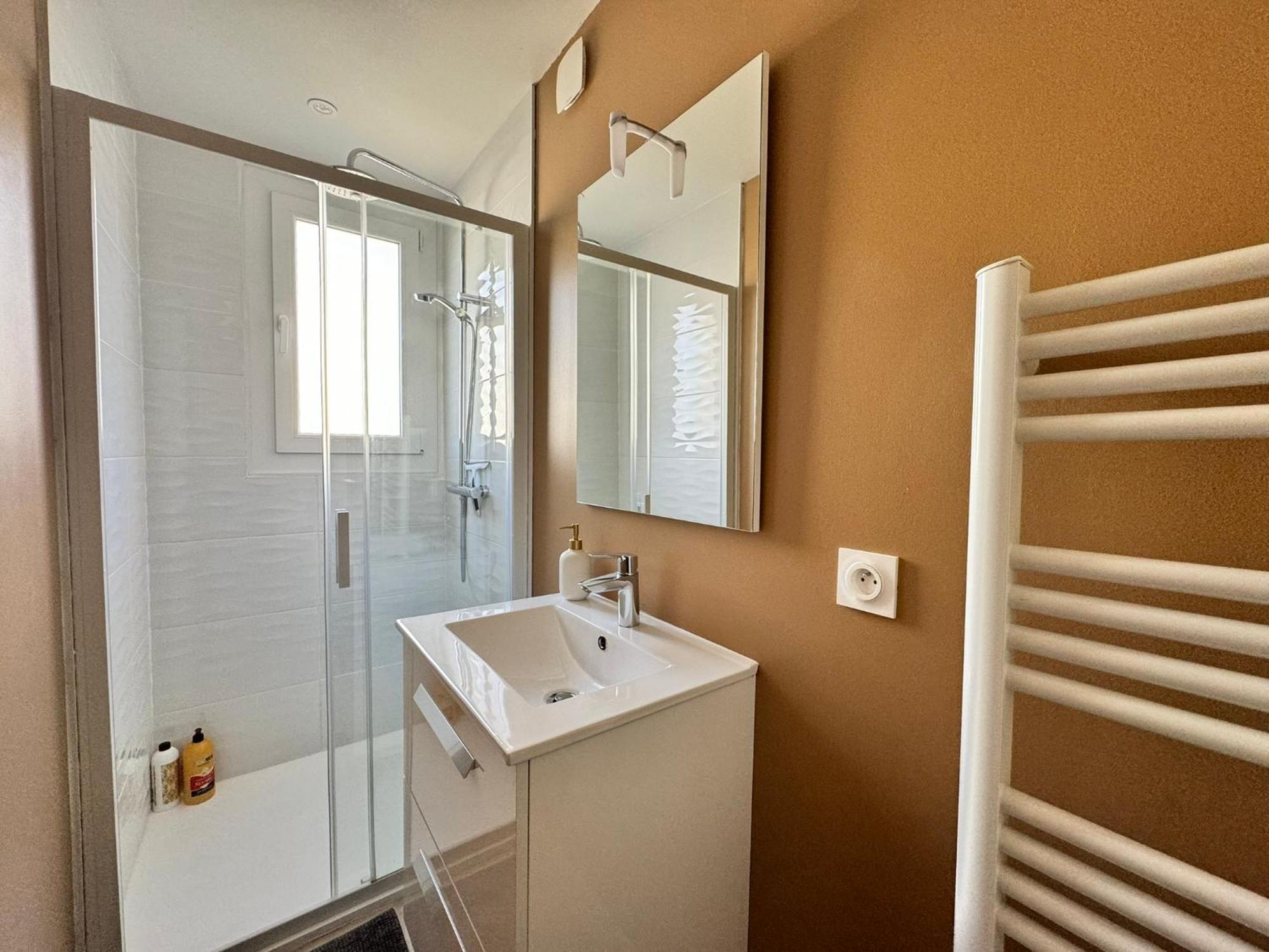 Le 122 - Parking Apartment Rodez Ngoại thất bức ảnh
